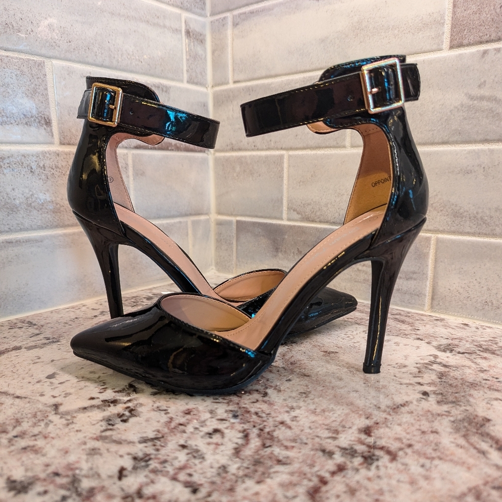 Dream Pairs Oppointed-Ankle Strap Stilettos, sz 9, like new